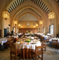 Parador Carmona dining room