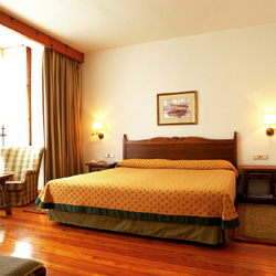 Parador Argomaniz bedroom