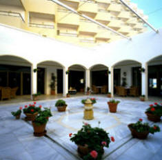 Parador Cadiz patio