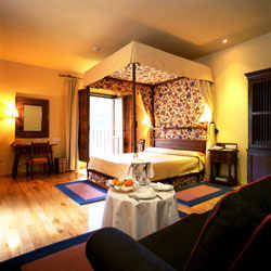 Tordesillas Parador bedroom