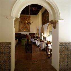 Almagro Parador dining room