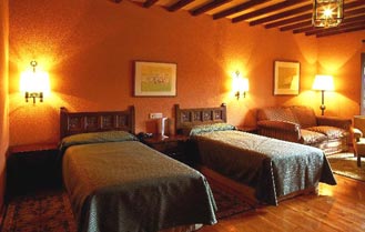 Parador Cervera Bedroom