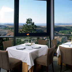 Soria Parador dining room