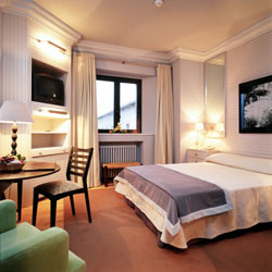 Vielha Parador bedroom