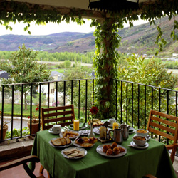 Parador Villafranca Del Bierzo terrace