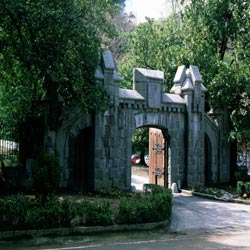 Parador Limpias entryway